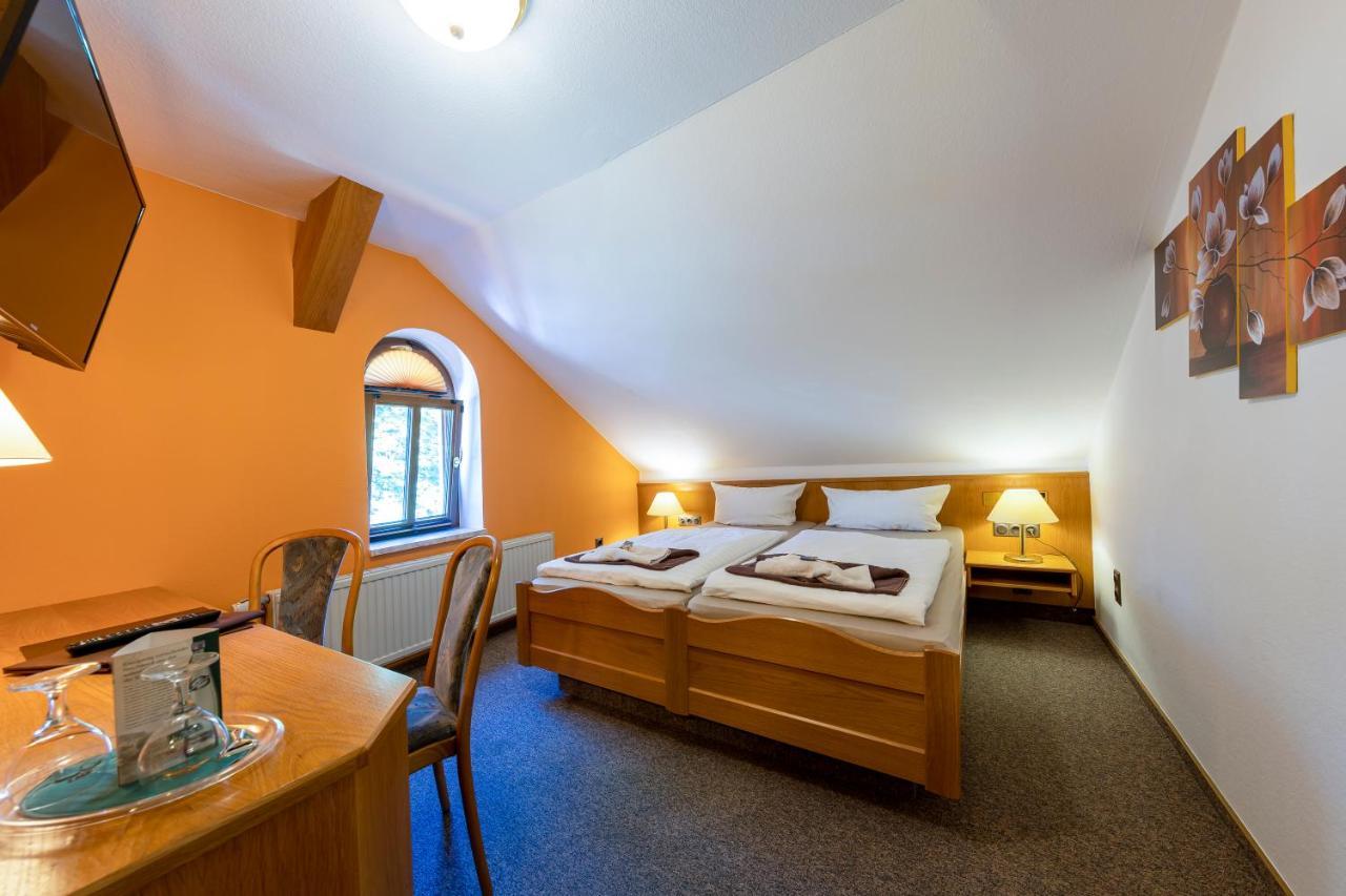 Hotel Zur Post Schoenheide Ngoại thất bức ảnh